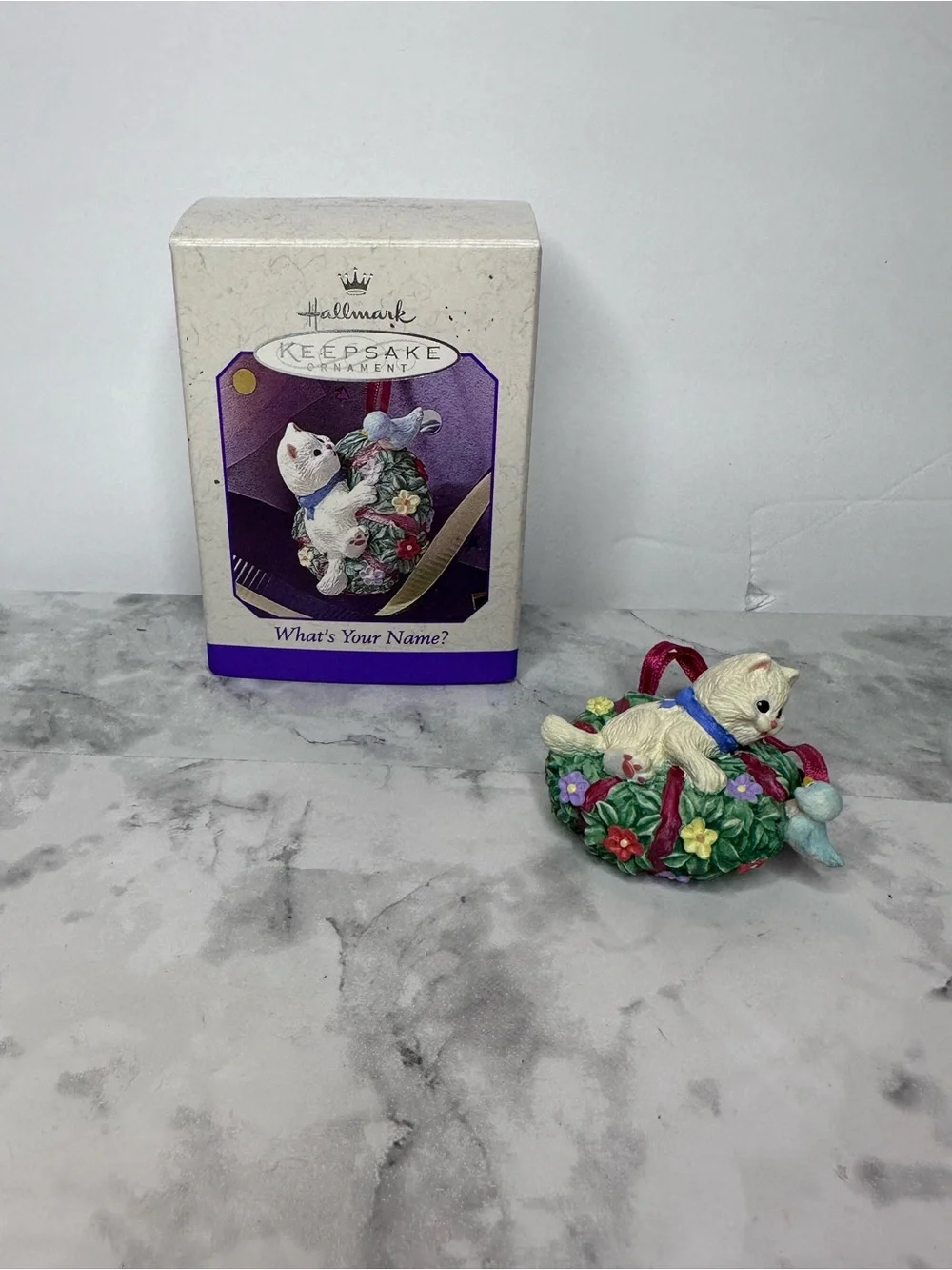 Hallmark White Kitten on Floral Wreath Ornament with Blue Collar